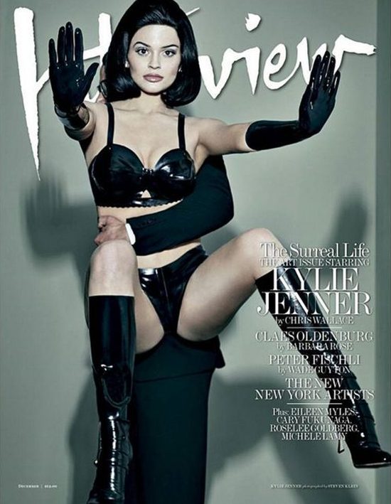 Kylie Jenner - plastikowa lala z gołą pupą w Interview