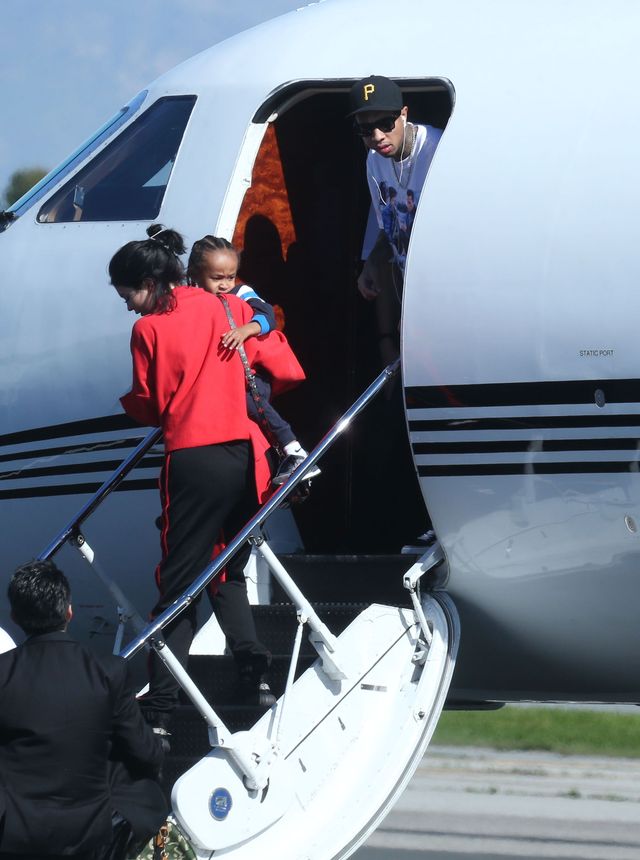 Ale JAK TO?! Kylie Jenner ROZCZOCHRANA? Szykuje się do roli mamy?