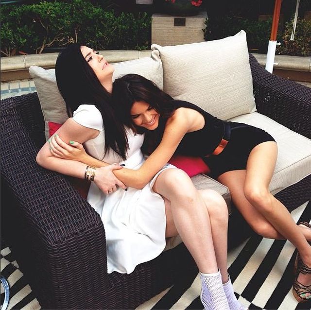 Kendall i Kylie Jenner nieźle poimprezowały Kendall i Kylie Jenner nieźle poimprezowały