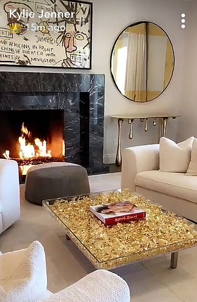 Kylie Jenner pokazała swój salon, ale coś w nim jest nie tak