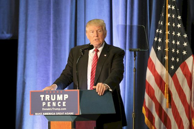 Burza na Instagramie Pauliny Krupińskiej przez zdjęcie z Donaldem Trumpem!