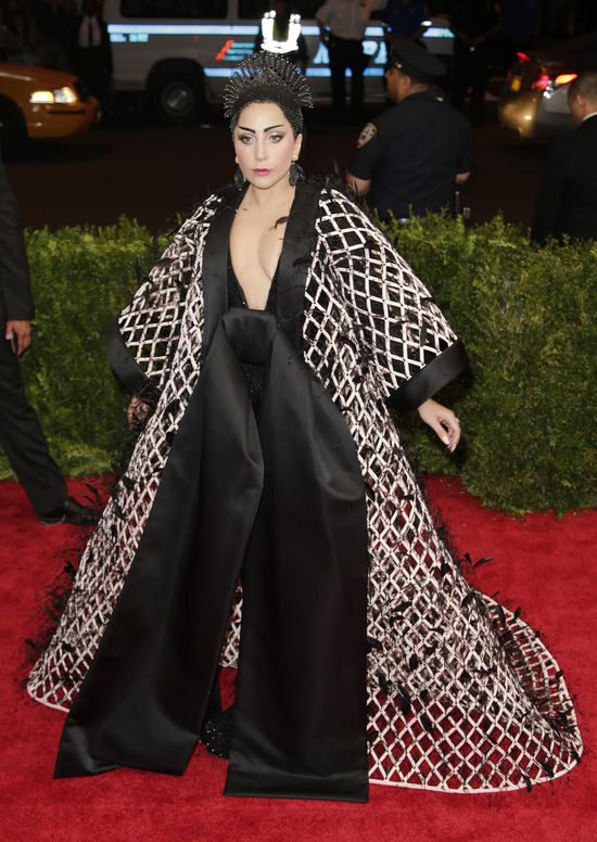 Tłumy sław na Gali Met (FOTO)