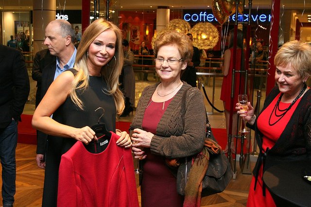 Anna Przybylska na otwarciu salonu LaMania (FOTO)