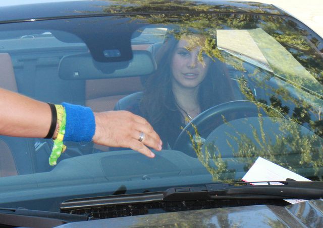 Lana Del Rey tego lata się nie smuci? (FOTO)