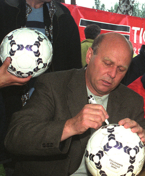 Czy Grzegorz Lato zna się na dachach?