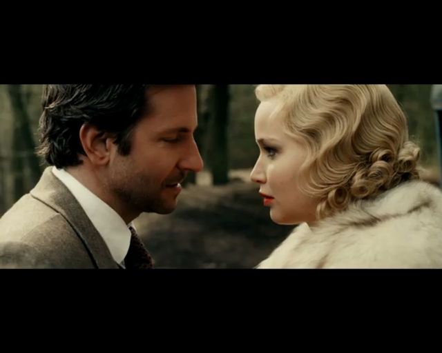 Lawrence i Cooper całują się (i nie tylko) [VIDEO]