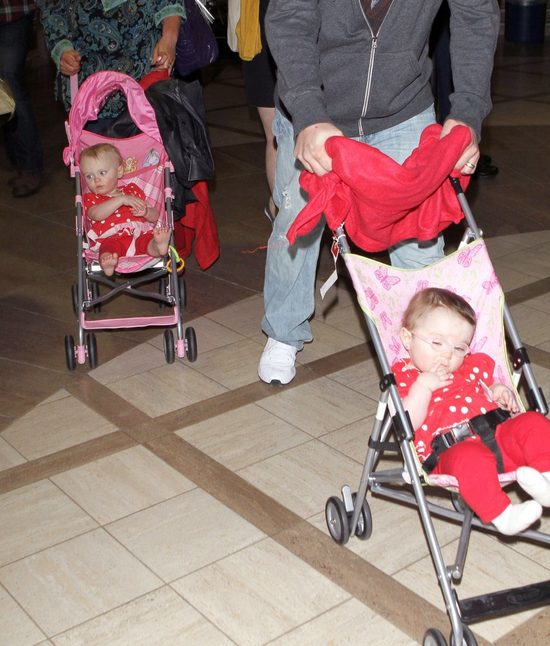 Zarzucają mamie, że seksualizuje wizerunek córek (FOTO)