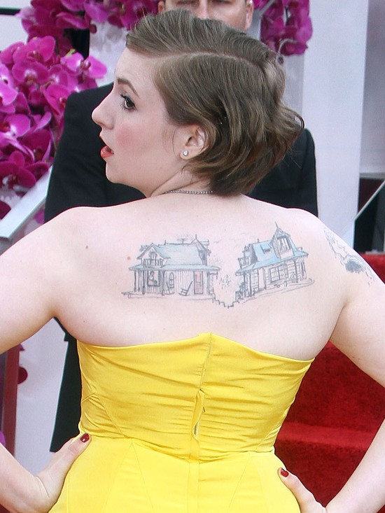 Lena Dunham na rozdaniu Złotych Globów pokazała swój tatuaż