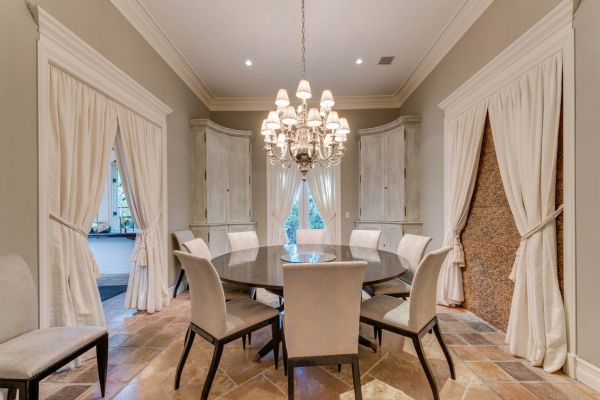 Lenny Kravitz sprzedaje willę! Cena zwala z nóg!