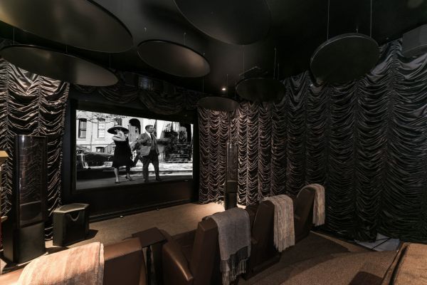 Lenny Kravitz sprzedaje willę! Cena zwala z nóg!