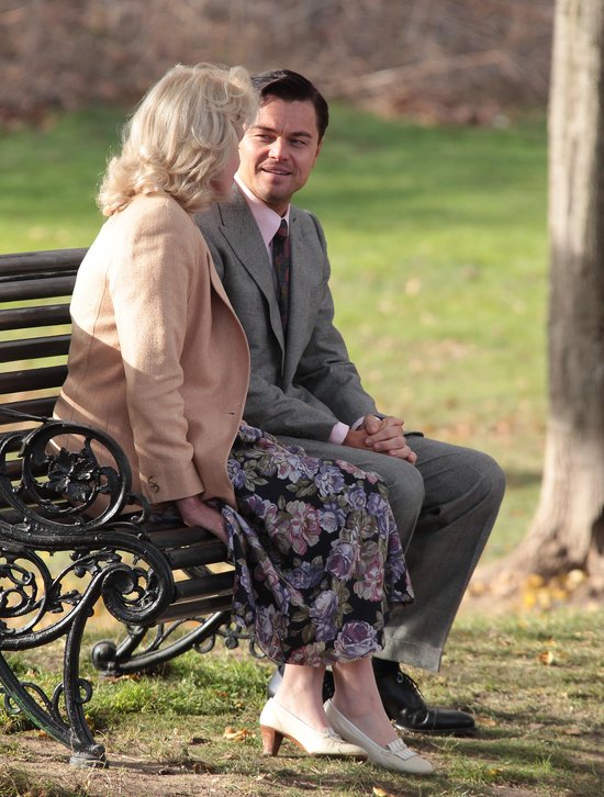 Leonardo DiCaprio całuje się z 66-latką (FOTO) Leonardo DiCaprio całuje się z 66-latką (FOTO)