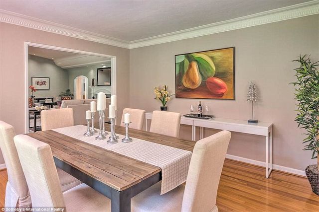 Co się dzieje? Leonardo DiCarpio wyprzedaje swoje wille!