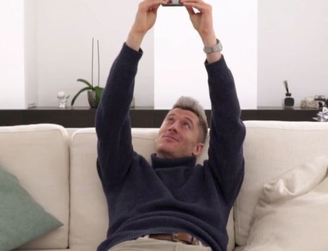 Robert Lewandowski zrobił z siebie PAJACA? Fani: Ośmieszasz się