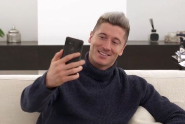 Robert Lewandowski zrobił z siebie PAJACA? Fani: Ośmieszasz się