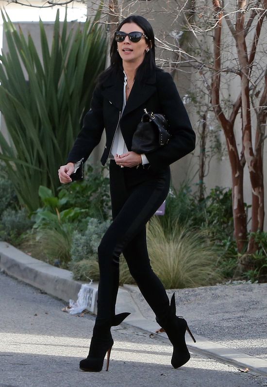 Czy Kristen Stewart ma lepsze nogi? (FOTO) Czy Kristen Stewart ma lepsze nogi? (FOTO)