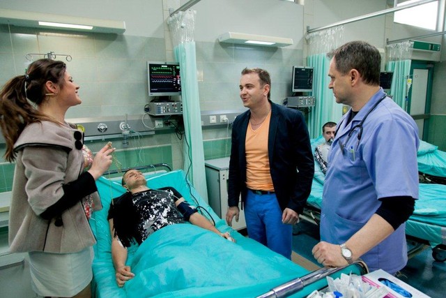 Radek Liszewski na planie serialu Szpital (VIDEO)