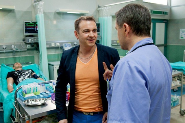 Radek Liszewski na planie serialu Szpital (VIDEO)