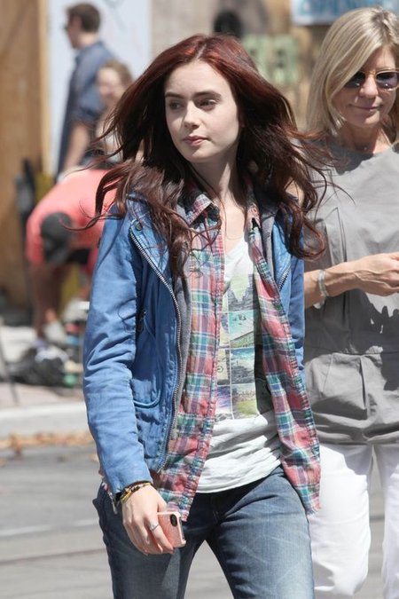 Lily Collins w akcji (FOTO)