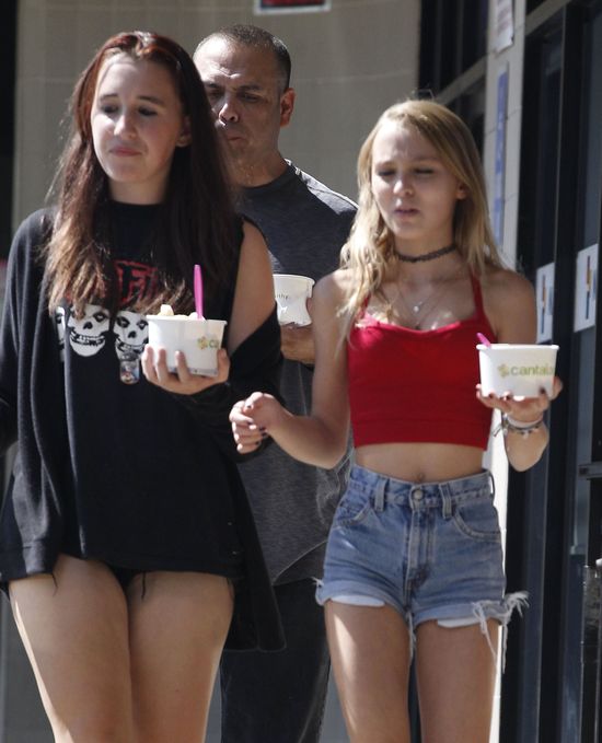 Jak szczupła jest córka Johnny'ego Deppa? (FOTO)