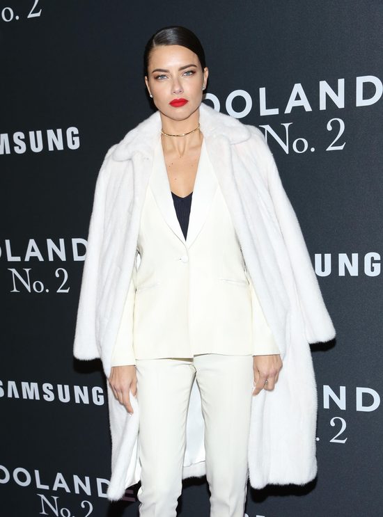 Plotki o emeryturze tej modelki są chyba na wyrost (FOTO)