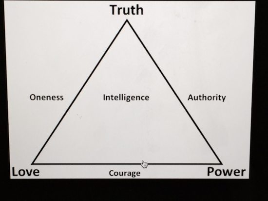 Jej nowy tatuaż ma wyrażać wewnętrzną przemianę (FOTO)