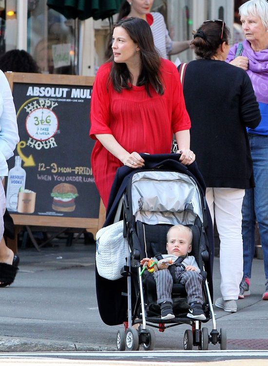 Liv Tyler urodzi lada dzień (FOTO)