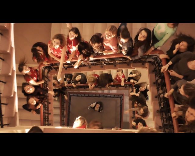 Licealiści z Ełku reklamują swoję szkołę w oscarowym stylu 