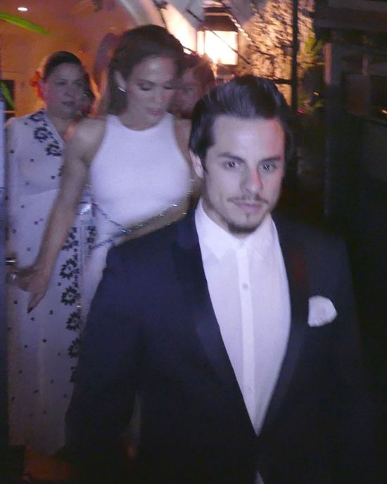 Jennifer Lopez przyłapana na randce (FOTO)