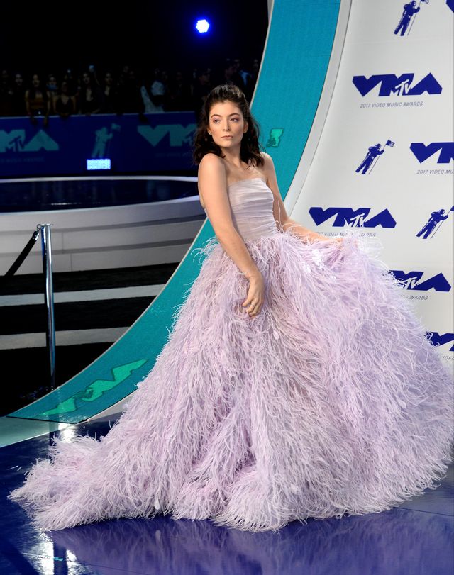 Zanim stanęła na czerwonym dywanie, leżała pod kroplówką (ZDJĘCIA) Zanim stanęła na czerwonym dywanie, leżała pod kroplówką (ZDJĘCIA)