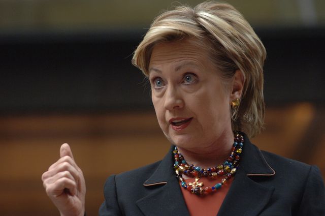 Miley Cyrus: Pocałujcie mnie w d**ę, jeśli nie zagłosujecie na Hillary! (FOTO) Miley Cyrus: Pocałujcie mnie w d**ę, jeśli nie zagłosujecie na Hillary! (FOTO)