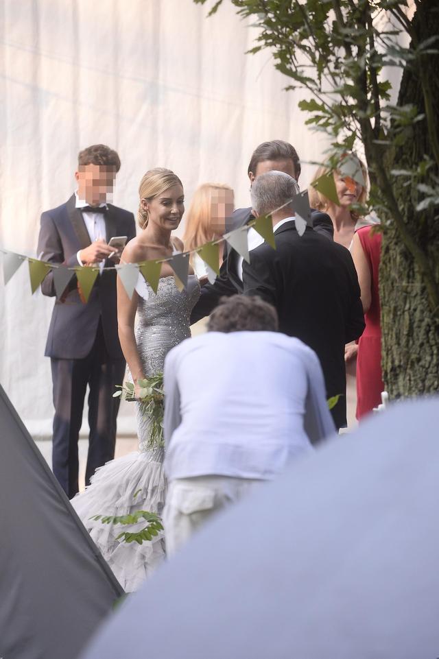 ŚLUB Małgorzaty Rozenek i Radosława Majdana - zobaczcie suknię ślubną panny młod