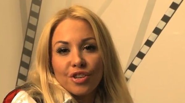 Lubert do żony o śpiewie w chórkach: Chyba w sekcji fletowej Lubert do żony o śpiewie w chórkach: Chyba w sekcji fletowej