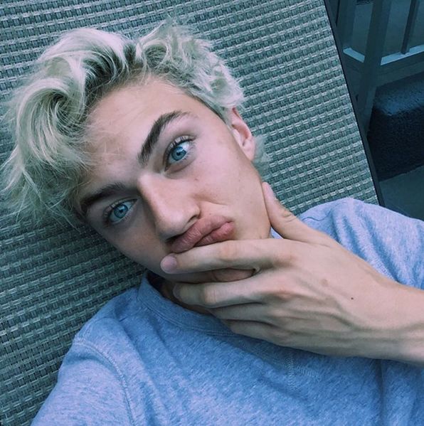 Ten rozchwytywany model wygląda jak brat Radka Pestki