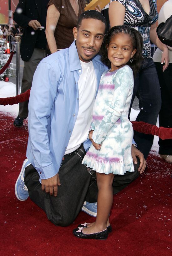 Znany raper zostawił córkę na lotnisku!