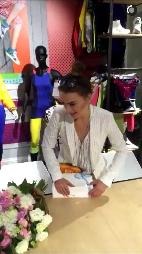 Maff ze znajomymi na Snapie czeka na show Wojewódzkiego FOTO Maff ze znajomymi na Snapie czeka na show Wojewódzkiego FOTO