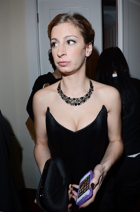 Polska aktorka pokazuje dekolt pełen piersi (FOTO)