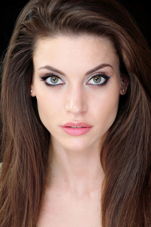 WOW! Magdalena Omarska, Miss FitLOOk Models, wygląda jak Angelina Jolie! (FOTO)