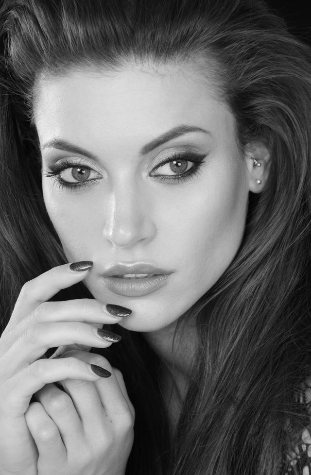 WOW! Magdalena Omarska, Miss FitLOOk Models, wygląda jak Angelina Jolie! (FOTO)