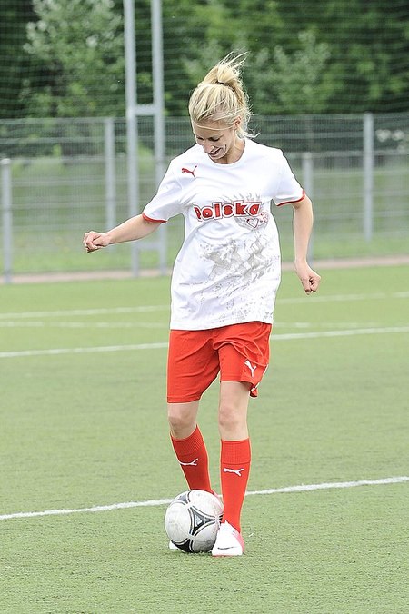 Zawadzka i Schejbal kopią piłkę (FOTO)