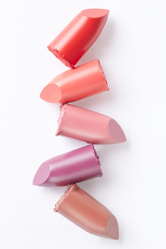 Jak perfekcyjnie pomalować usta szminką 