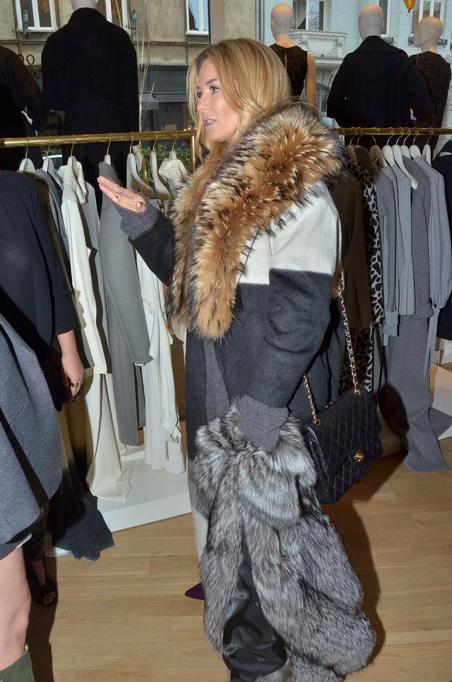 Czy ten kołnierz kiedyś biegał? Małgorzata Rozenek-Majdan odpowiada Czy ten kołnierz kiedyś biegał? Małgorzata Rozenek-Majdan odpowiada