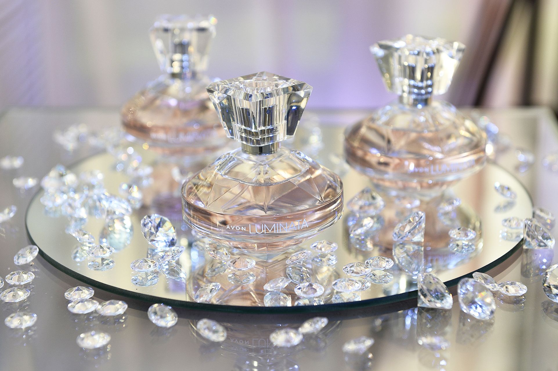 Małgorzata Rozenek Majdan reklamuje nowy zapach Avonu (ZDJĘCIA)