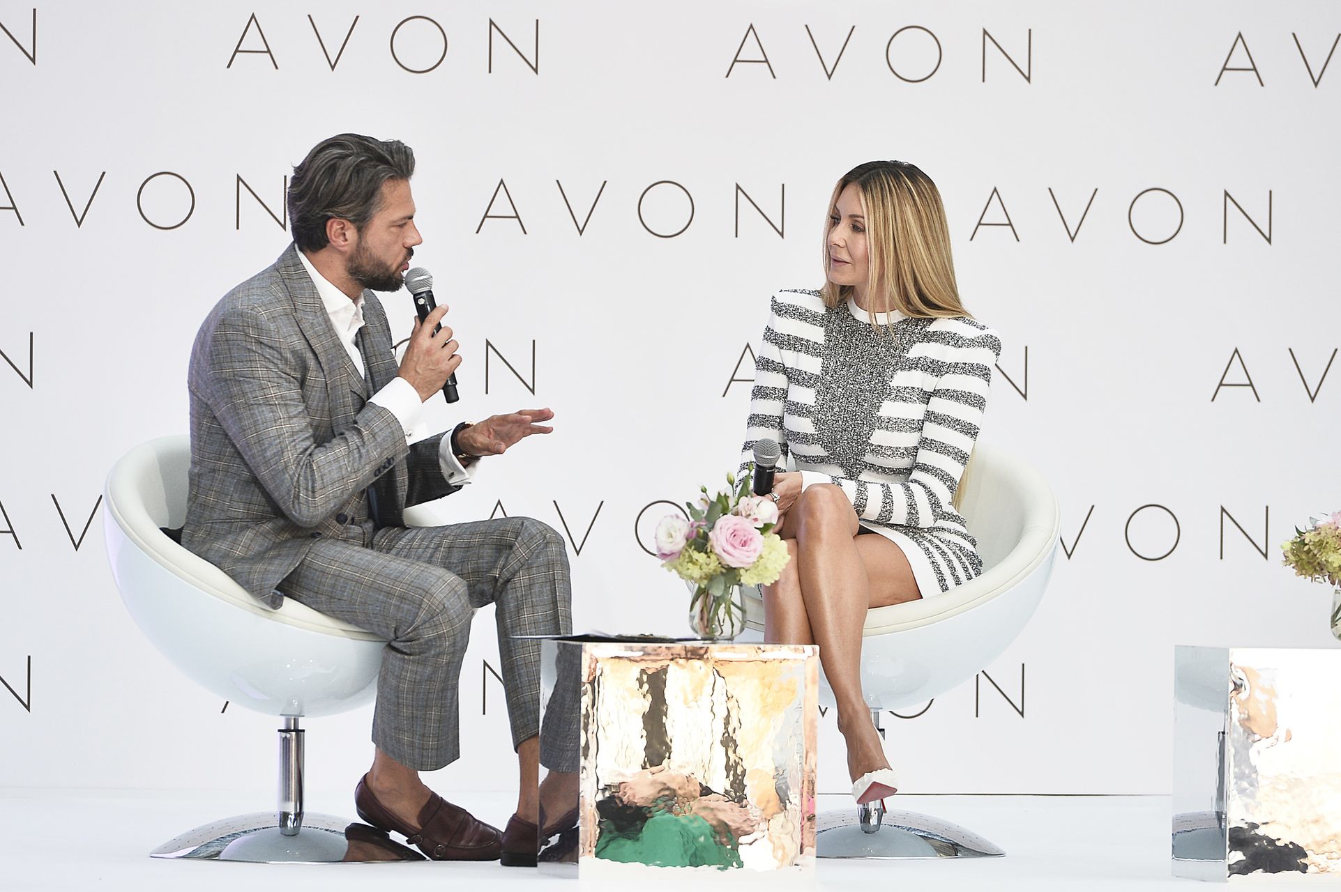 Małgorzata Rozenek Majdan reklamuje nowy zapach Avonu (ZDJĘCIA) Małgorzata Rozenek Majdan reklamuje nowy zapach Avonu (ZDJĘCIA)