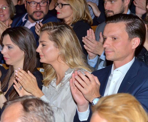 Małgorzata Socha z mężem, Krzysztofem Wiśniewskim, na premierze (FOTO)