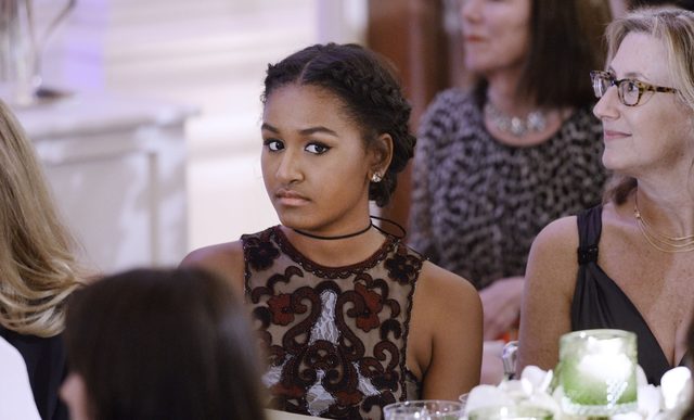Kiedy Sasha Obama spotkała Ryana Reynoldsa, Malia zrobiła TO Kiedy Sasha Obama spotkała Ryana Reynoldsa, Malia zrobiła TO