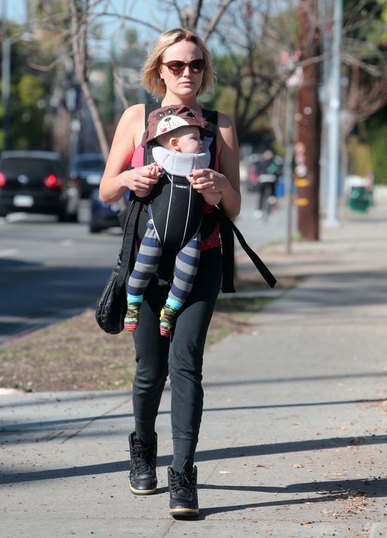 Malin Akerman przyłapana z synkiem (FOTO)
