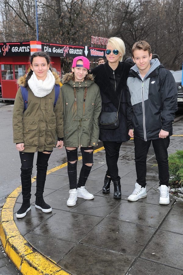 Mandaryna zabrała dzieci na obiad z gwiazdami (FOTO)