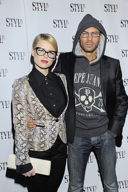 Mandaryna na zakupach w hipermarkecie (FOTO)