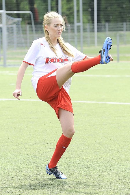 Zawadzka i Schejbal kopią piłkę (FOTO)