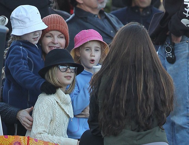 Marcia Cross zabrała córeczki na lodowisko (FOTO)